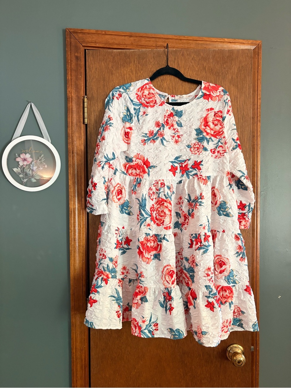 Women’s White Floral Tiered Dress with Red & Teal Roses